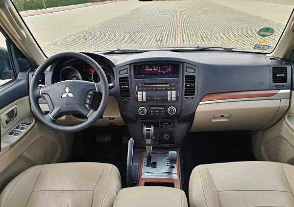 Mitsubishi Pajero cena 55900 przebieg: 189000, rok produkcji 2008 z Daleszyce małe 106